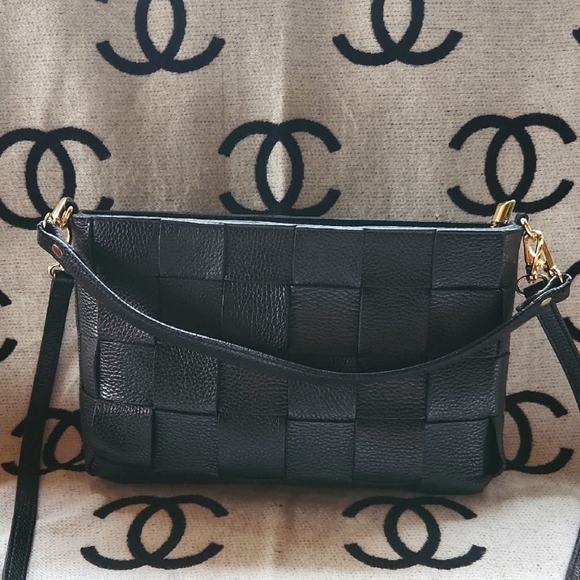 Handbags - Anna Paola Back Leather Basket Weave Top Zip Crossbody/ Shoulder Bag